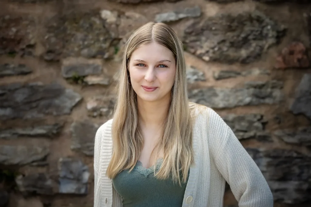 Leonie Eisfeld Portrait – Sunshine Hausverwaltung Eisenach